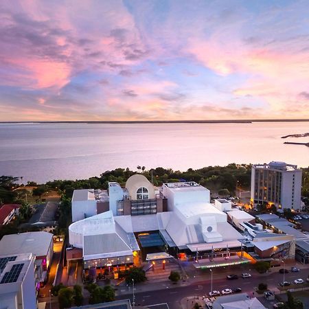 Doubletree By Hilton Esplanade Darwin Hotel Exterior photo