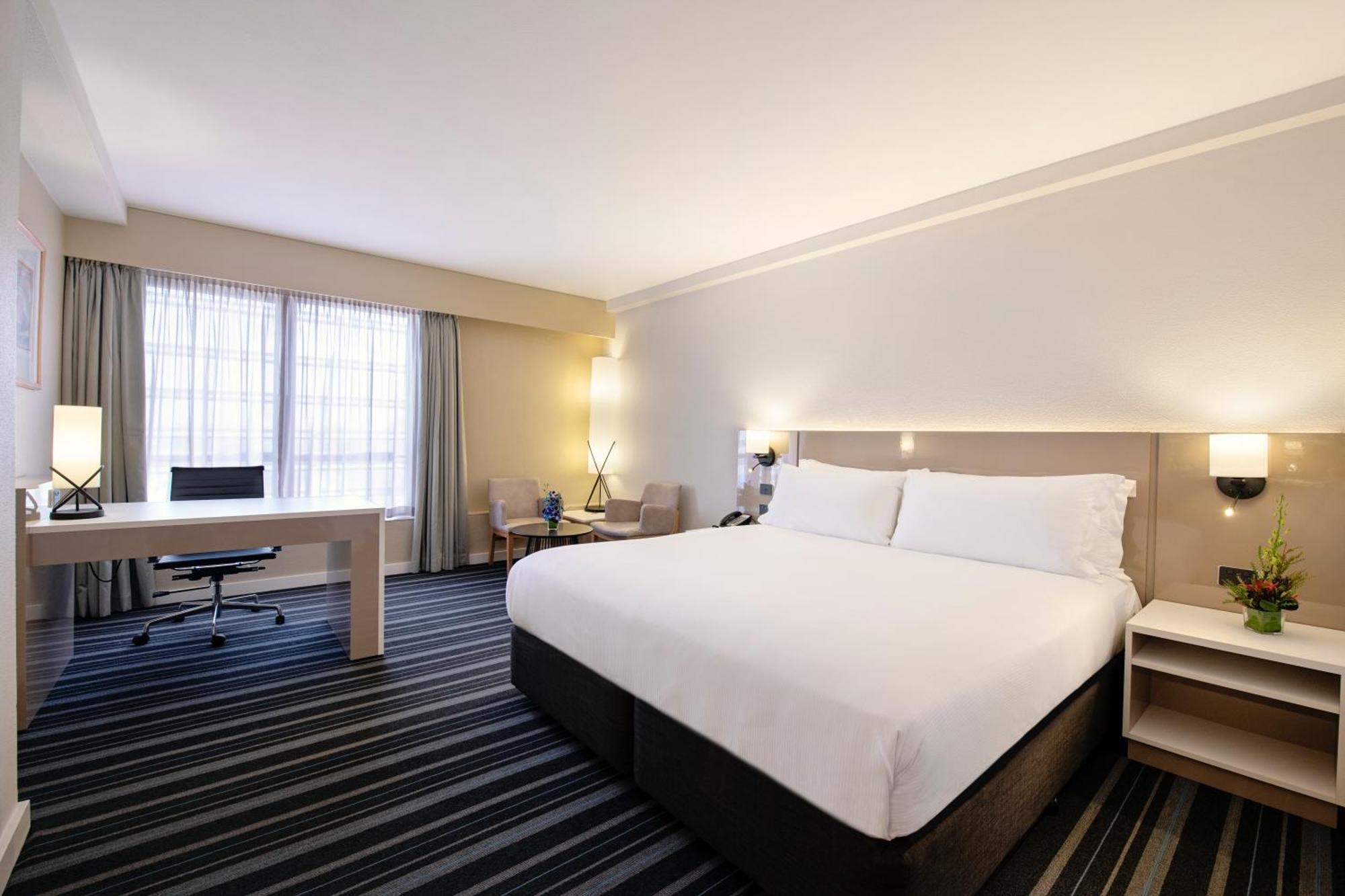Doubletree By Hilton Esplanade Darwin Hotel Exterior photo