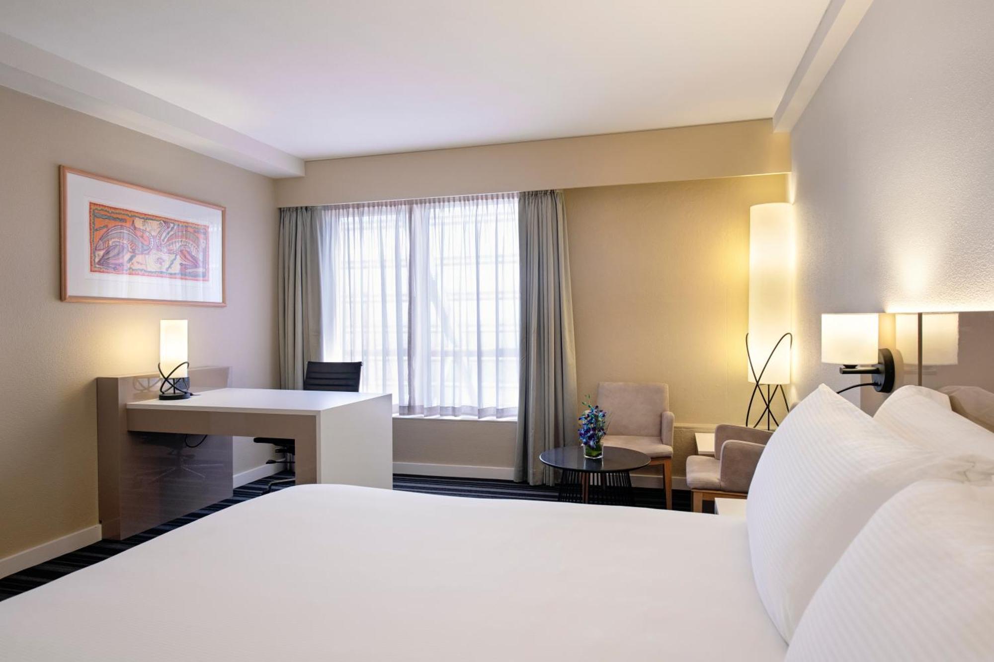 Doubletree By Hilton Esplanade Darwin Hotel Exterior photo